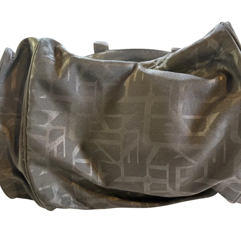 Nike Duffel Bag Black Swoosh Logo Gym Travel Gear Training Sports Logo